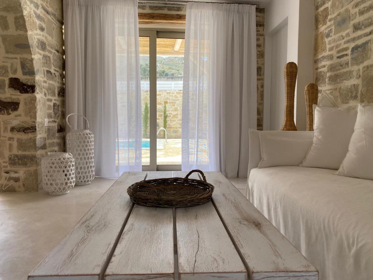 Laini Luxury Suites Pombia Exteriér fotografie