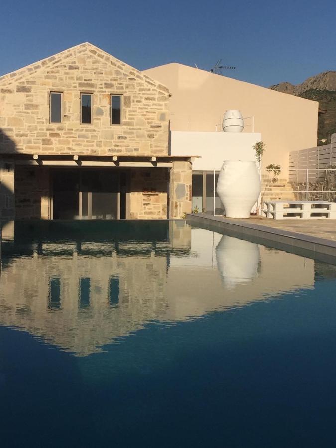 Laini Luxury Suites Pombia Exteriér fotografie